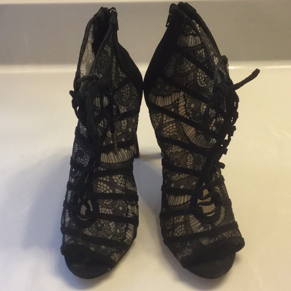 JUSTFABULOUS suede& lace peep-toe booties SZ 7 - Picture 3 of 6